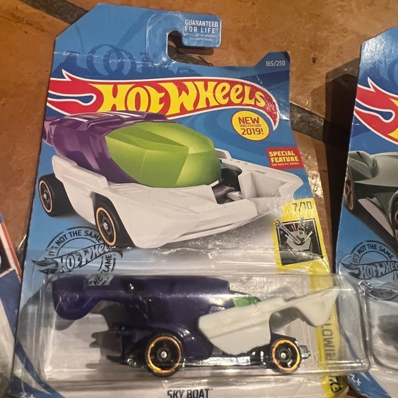 2017-2018 Hot Wheels Assorted Toy Cars Set - Picture 3 of 5